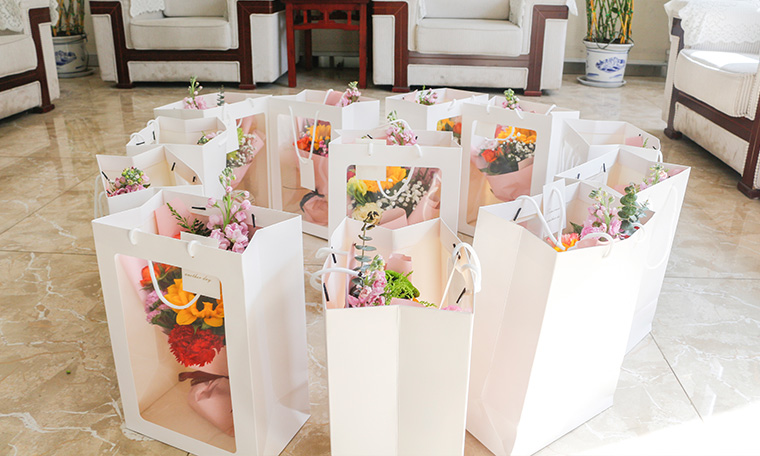 愛在三八節，情暖半邊天 濟（jì）南草莓樱桃丝瓜绿巨人秋葵污绿巨人為女員工送上節日（rì）祝福